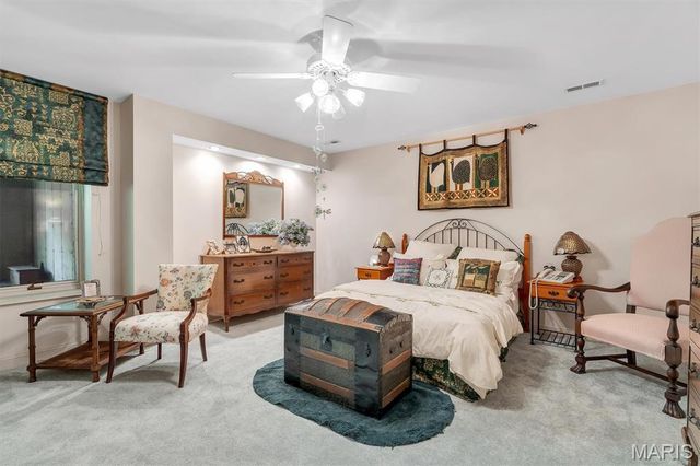 18525 Sassafras Place Drive, Wildwood, MO 63038