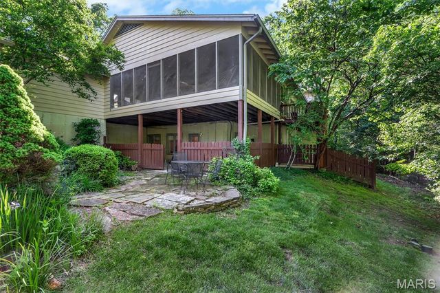 18525 Sassafras Place Drive, Wildwood, MO 63038
