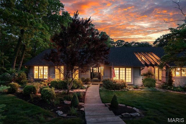 18525 Sassafras Place Drive, Wildwood, MO 63038