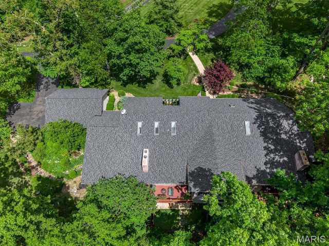 18525 Sassafras Place Drive, Wildwood, MO 63038