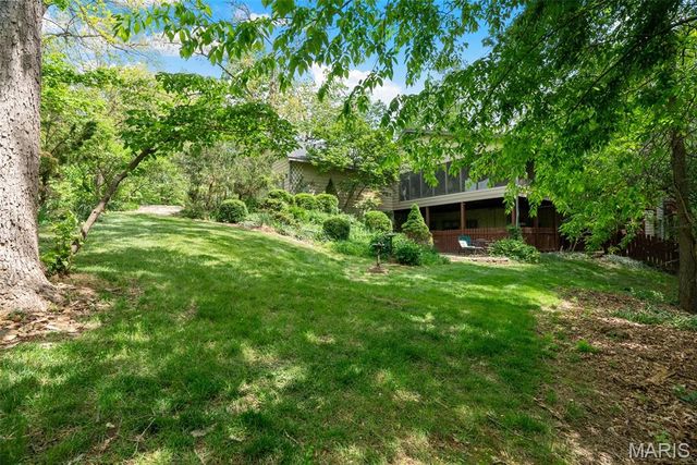 18525 Sassafras Place Drive, Wildwood, MO 63038