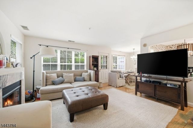 100 Chatfield Drive, Pequannock Twp., NJ 07444