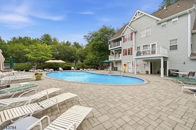 100 Chatfield Drive, Pequannock Twp., NJ 07444