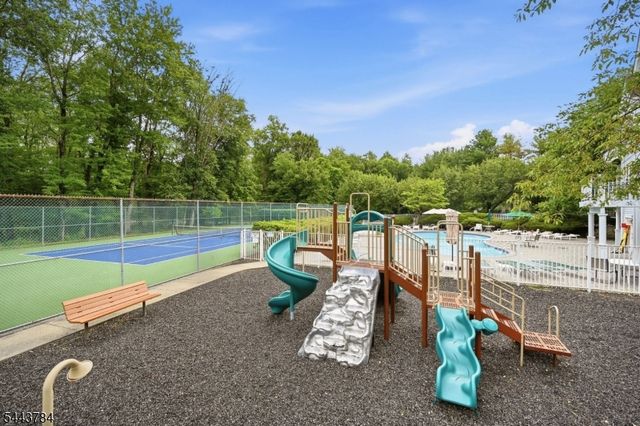 100 Chatfield Drive, Pequannock Twp., NJ 07444