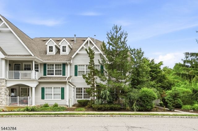 100 Chatfield Drive, Pequannock Twp., NJ 07444