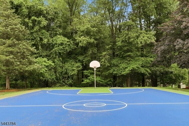 100 Chatfield Drive, Pequannock Twp., NJ 07444
