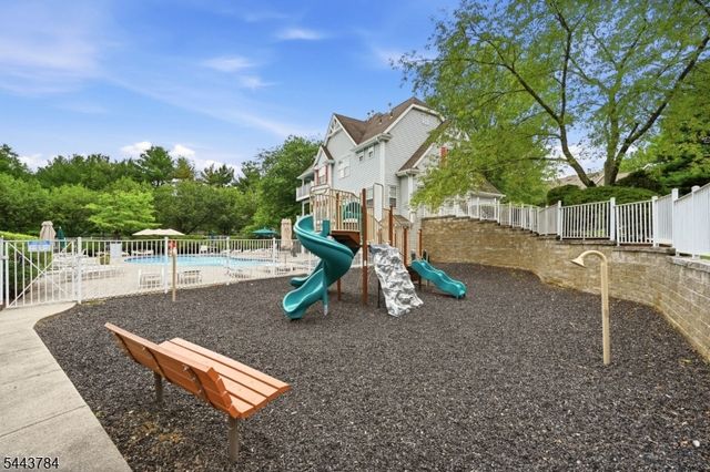 100 Chatfield Drive, Pequannock Twp., NJ 07444