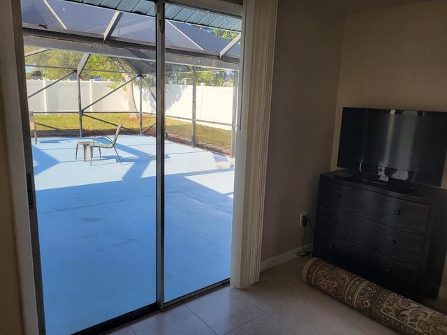 702 SW Belmont Circle, Port St. Lucie, Port St Lucie, FL 34953