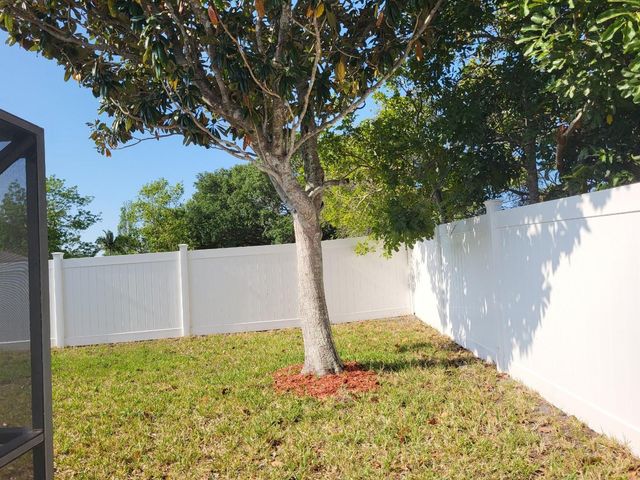 702 SW Belmont Circle, Port St. Lucie, Port St Lucie, FL 34953