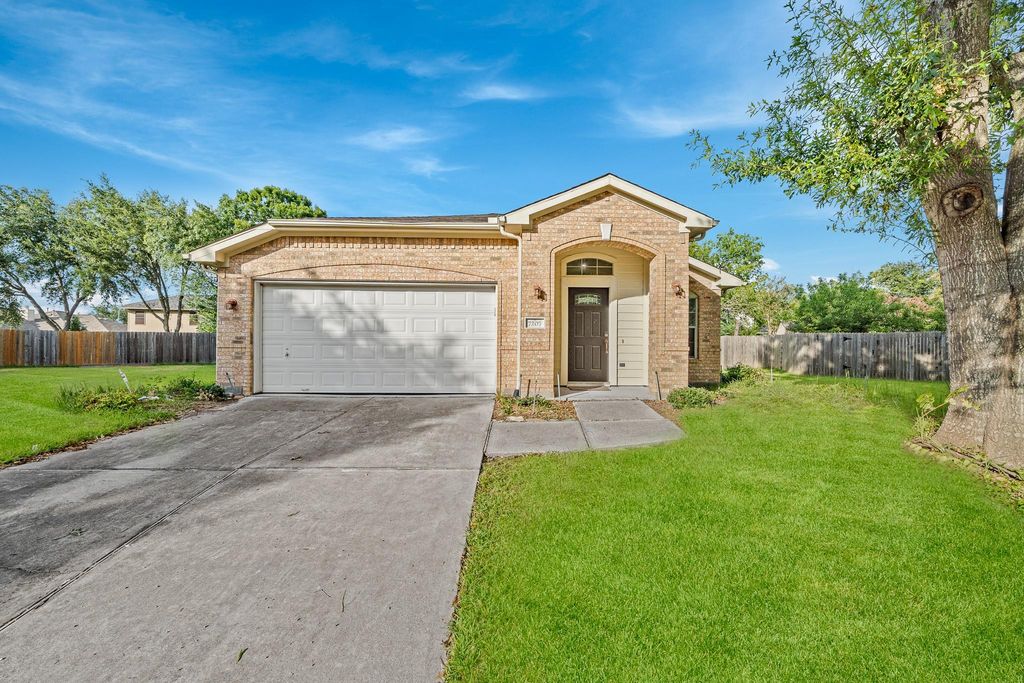 7207 Highland Oak Court, Richmond, TX 77407