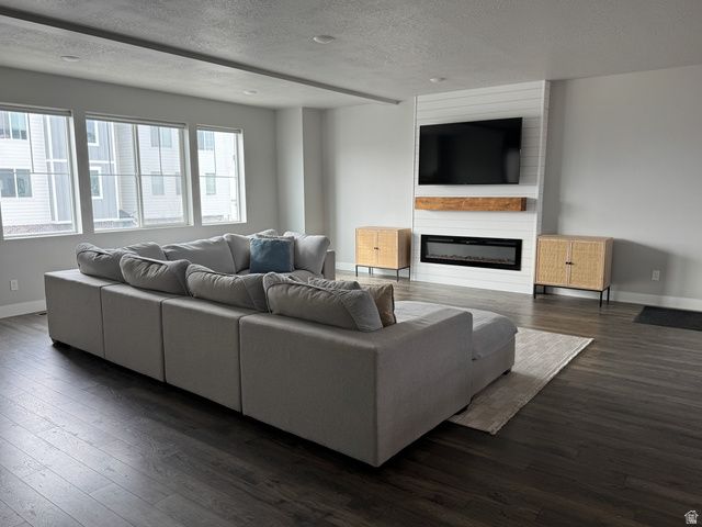 699 E RYEGRASS DR, Eagle Mountain, UT 84005