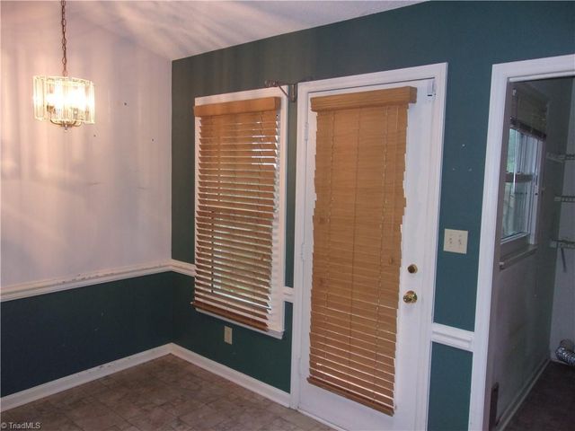 3225 Cypress Park Road D, Greensboro, NC 27407