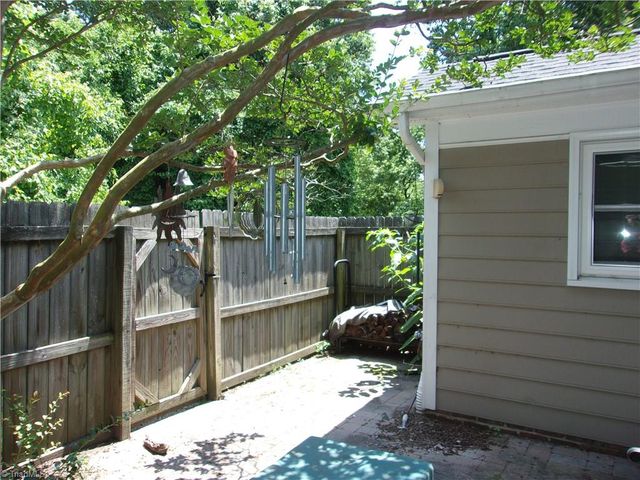 3225 Cypress Park Road D, Greensboro, NC 27407