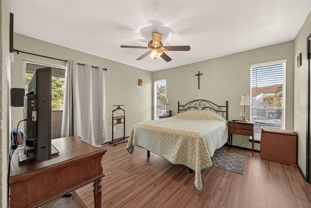 7313 Gulf Freeway 911, Houston, TX 77017