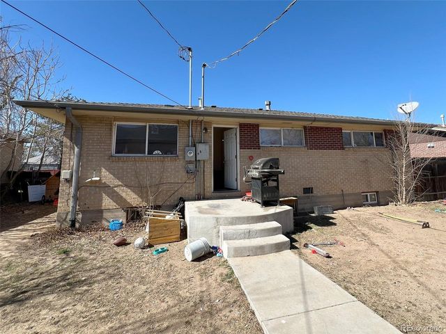 1720 Del Mar Pkwy, Aurora, CO 80010