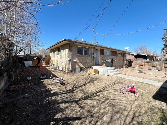 1720 Del Mar Pkwy, Aurora, CO 80010