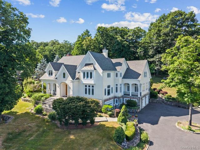 4 Katavolos Drive, Tomkins Cove, NY 10986