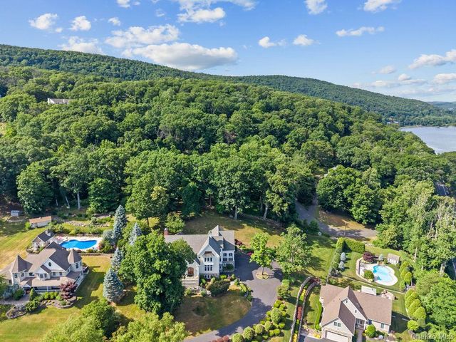 4 Katavolos Drive, Tomkins Cove, NY 10986