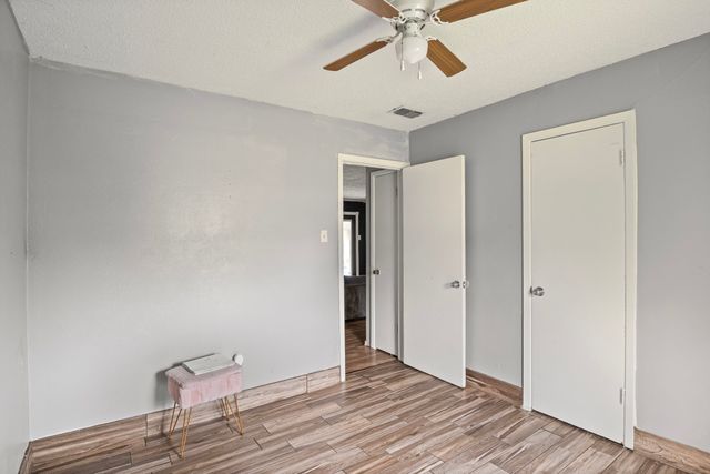 409 Nathan Street, Burleson, TX 76028