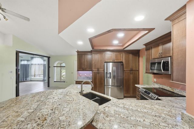 381 SW Lucero Drive, Port St Lucie, FL 34983