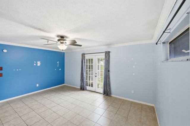 381 SW Lucero Drive, Port St Lucie, FL 34983