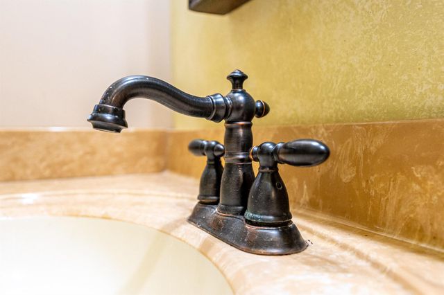 381 SW Lucero Drive, Port St Lucie, FL 34983