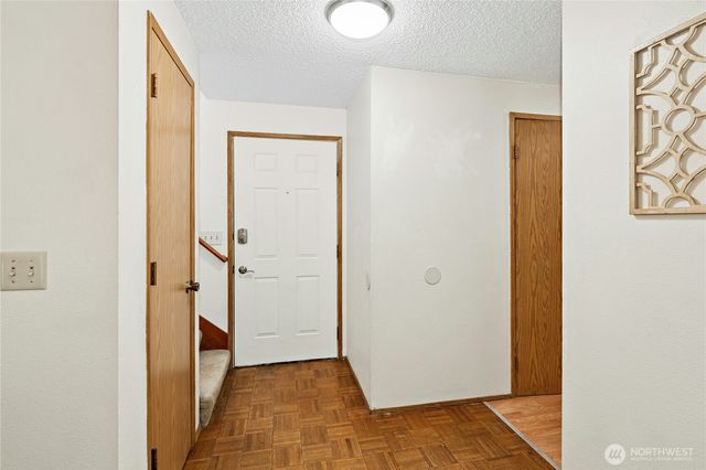 15725 88th Avenue Ct E, Puyallup, WA 98375