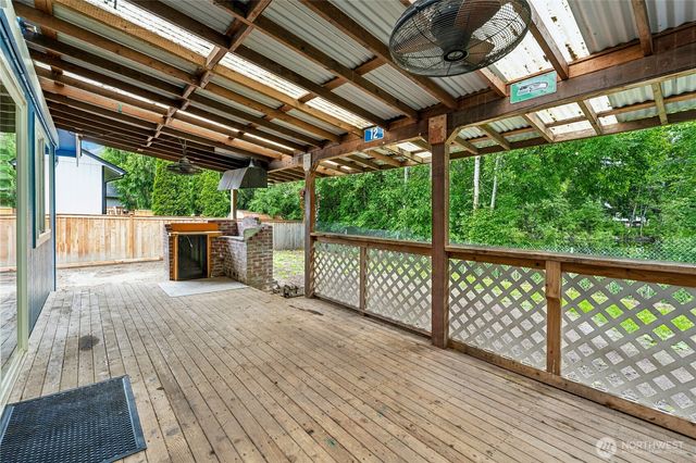 15725 88th Avenue Ct E, Puyallup, WA 98375
