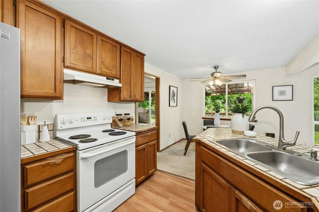 15725 88th Avenue Ct E, Puyallup, WA 98375