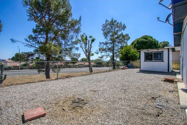 10495 Frontier, Cherry Valley, CA 92223