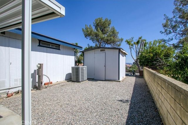 10495 Frontier, Cherry Valley, CA 92223