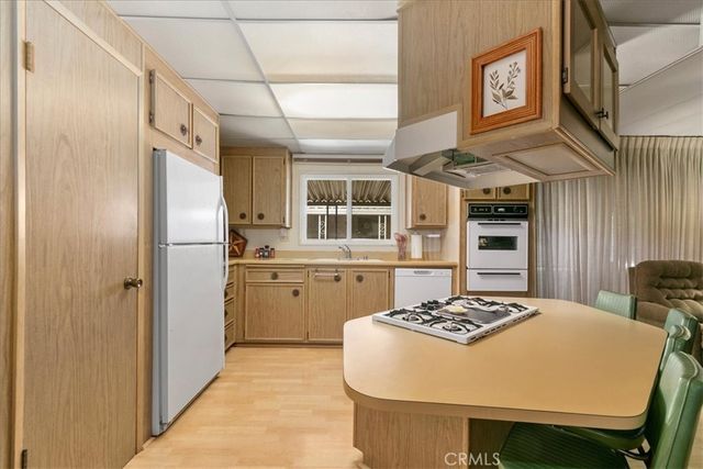 10495 Frontier, Cherry Valley, CA 92223