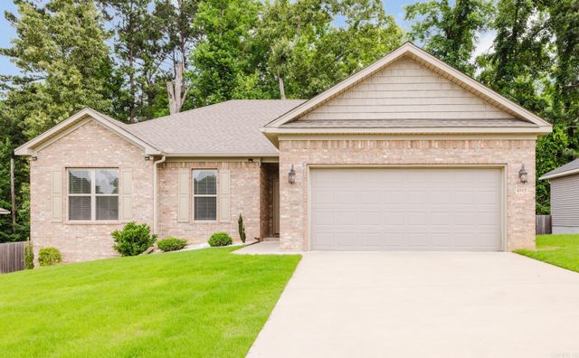 4512 Western Woods Drive, Benton, AR 72015