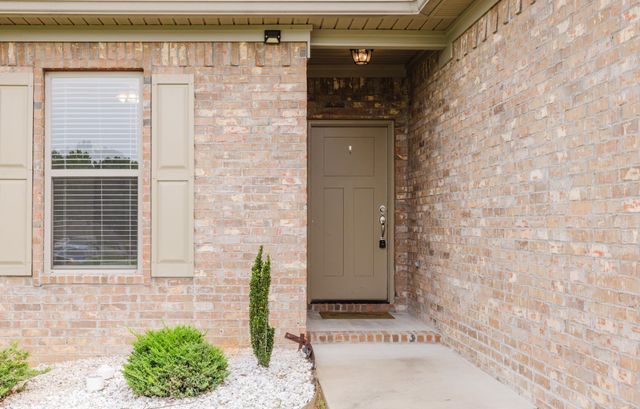 4512 Western Woods Drive, Benton, AR 72015