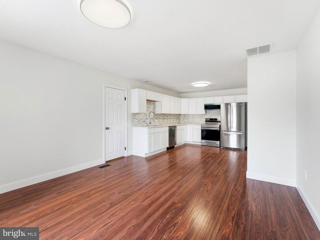 47 PINEWOOD LN, Sicklerville, NJ 08081