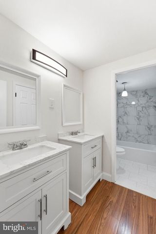 47 PINEWOOD LN, Sicklerville, NJ 08081