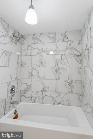 47 PINEWOOD LN, Sicklerville, NJ 08081