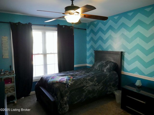 7220 Oakburn Dr, Louisville, KY 40258