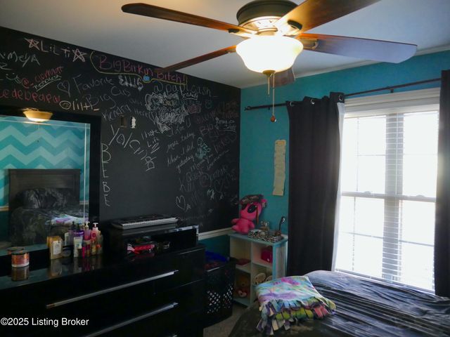 7220 Oakburn Dr, Louisville, KY 40258