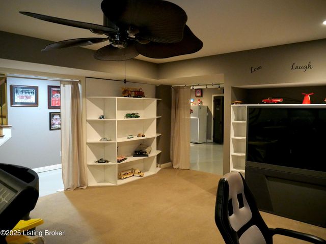 7220 Oakburn Dr, Louisville, KY 40258