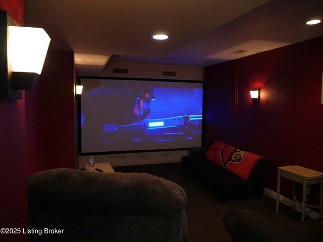 7220 Oakburn Dr, Louisville, KY 40258