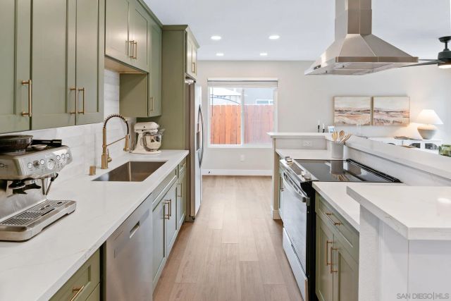 6832 Lazy Clouds, San Diego, CA 92120