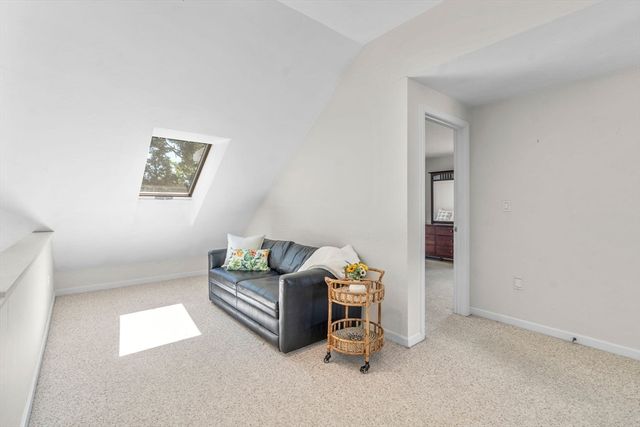 24 Bluff Ave, Mashpee, MA 02649