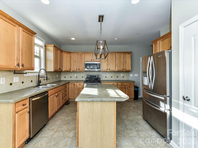 4120 Pumpkin Place, Monroe, NC 28110