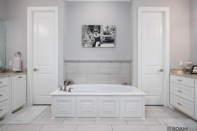 43028 Amen Ct, Gonzales, LA 70737