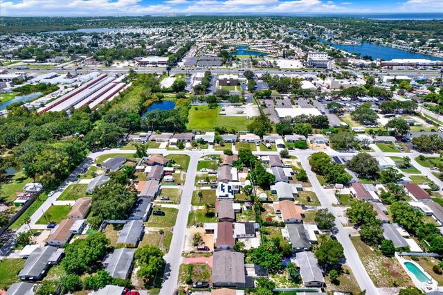 4737 LONGWOOD AVE, Holiday, FL 34690