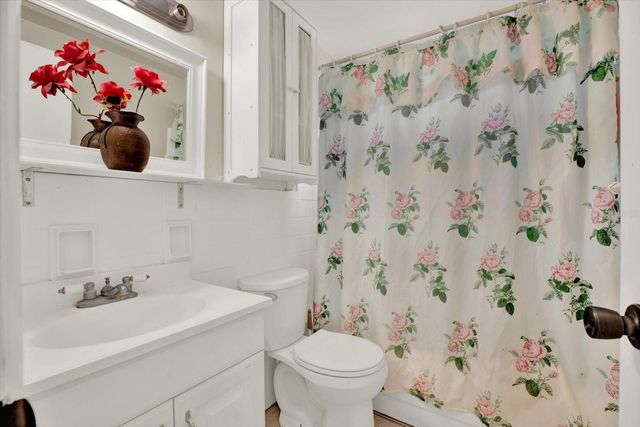 4737 LONGWOOD AVE, Holiday, FL 34690