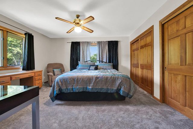 3430 Shorewood DRIVE, Racine, WI 53404