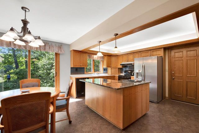 3430 Shorewood DRIVE, Racine, WI 53404