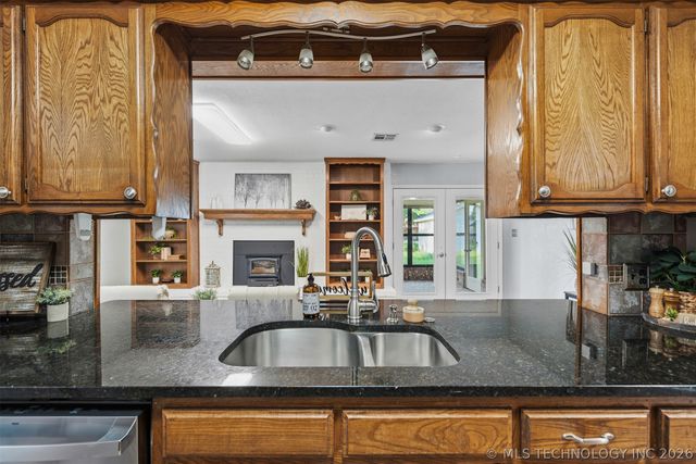 3133 Cardinal Drive, Ardmore, OK 73401